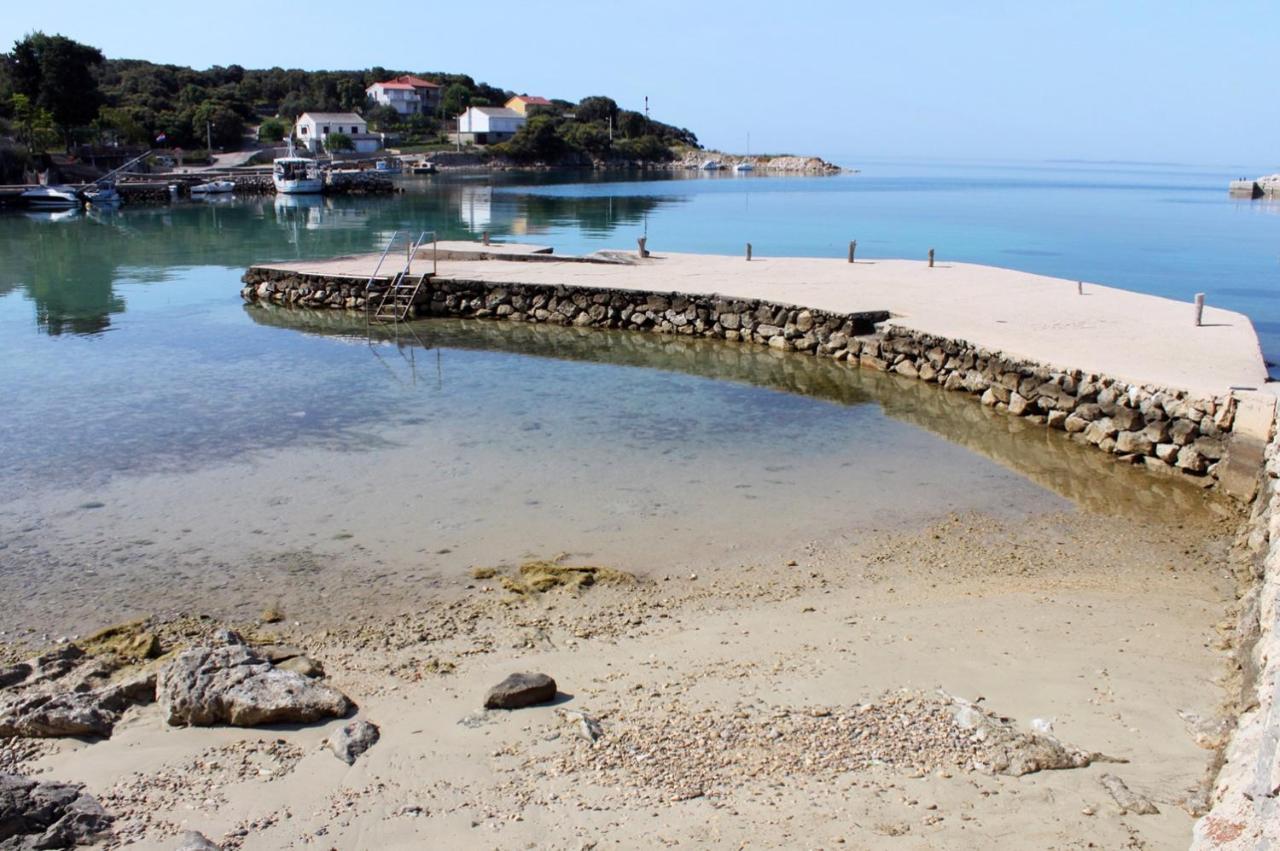 Apartments By The Sea Jakisnica, Pag - 21384 Lun  Eksteriør billede